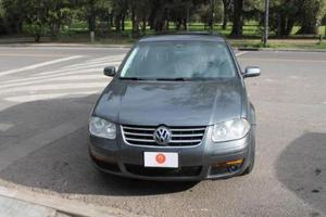 Volkswagen Bora 2.0 Trendline usado  kms