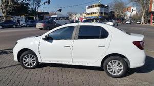 Renault Logan Expression 1.6 usado  kms