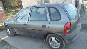 Chevrolet Corsa 5P GL usado  kms