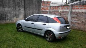 Ford Focus Ambiente 1.6 5P usado  kms