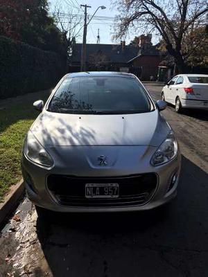 Peugeot Ptas. v Allure GPS (115cv)