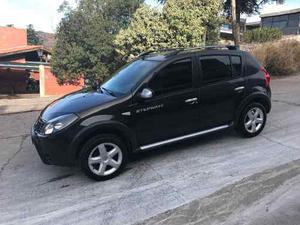 Renault Sandero Stepway v. Confort