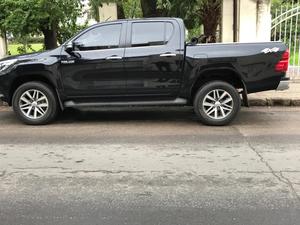 TOYOTA HILUX SRX 4X CON  KM. UNICA EN SU ESTADO