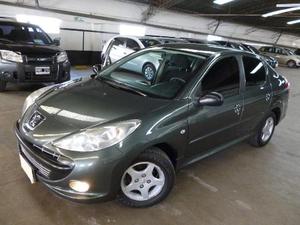 Peugeot 207 Compact XS 1.4 4P usado  kms