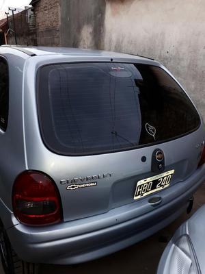 Vendo Chevrolet Corsa 