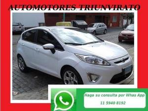 Ford Fiesta Kinetic Titanium 1.6L nafta 5P usado 