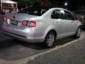 Volkswagen Vento 2.5 Advance usado  kms