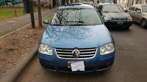 Volkswagen Bora 2.0 Trendline usado  kms