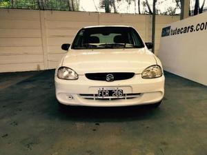 Chevrolet Corsa Classic 3P Base usado  kms