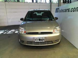 Ford Fiesta Ambiente Plus usado  kms