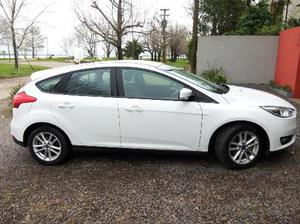 Ford Nuevo Focus SE usado  kms