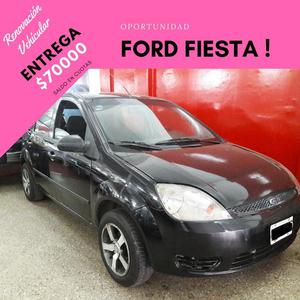 Vendo Ford Fiesta $