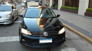 Volkswagen Vento 2.5 Luxury Tiptronic usado  kms