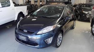 Ford Fiesta Kinetic Titanium 1.6L nafta 5P usado 