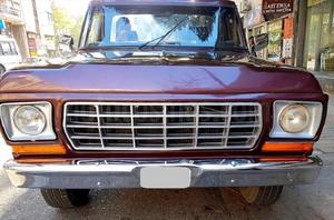 Ford F-100 XL 4x2 Ac