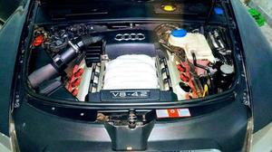 Audi A6 4.2 V cv con  km original 100. Excelente