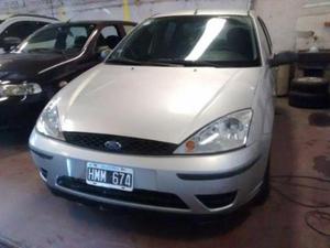 Ford Focus Ambiente TDi 5P usado  kms