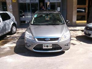 Ford Focus Ghia 2.0 4P Aut usado  kms