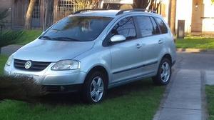 Volkswagen Suran 1.6 Highline