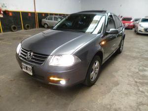 Volkswagen Bora 2.0 Trendline usado  kms