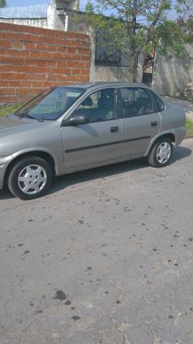 Chevrolet Corsa Classic 4Ptas. 1.4 N GL % (L09)