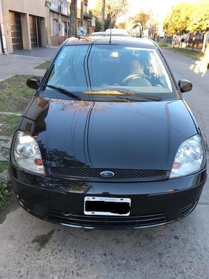 Ford Fiesta Max 