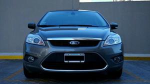 Ford Focus Ghia 2.0l At. Rec.menor