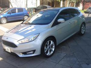 Ford Focus Ghia AT Nafta 2.0L usado  kms