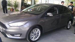 Ford Focus III Sedan SE PLUS AT 2.0L Duratec