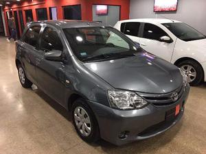 Toyota Etios XS usado  kms