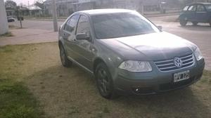 VW BORA,VENDO PERMUTO,FINANCIO