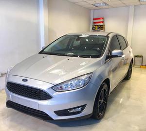 Ford Focus 1.6 S / Linea 