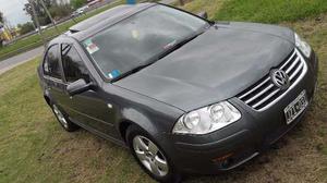 Volkswagen Bora 2.0 Trendline MT