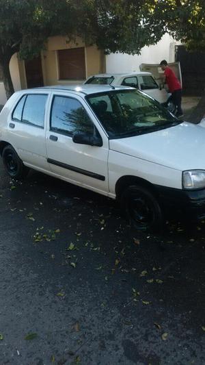 Vendo Clio Mod 98 Buen Estado