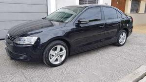 Volkswagen Vento 2.5 Luxury MT (170cv)