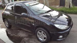 Peugeot  XT Premium 5P