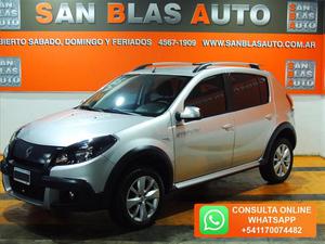 Renault Sandero Stepway Fase II v Privilege NAV