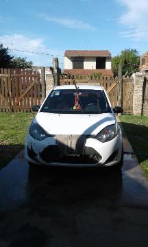 Ford Fiesta Max Ambiente usado  kms