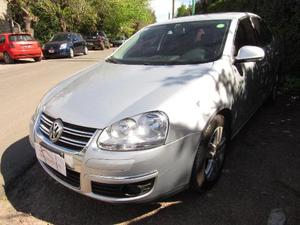 Volkswagen Vento 2.5 Advance Tiptronic usado  kms