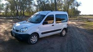 Renault Kangoo 2 Confort 1.6 CD SVT 1PL usado  kms