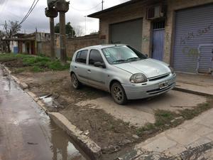 Vendo Renault Clio Ii Año vál