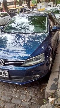 Volkswagen Vento 2.5 Luxury Tiptronic usado  kms
