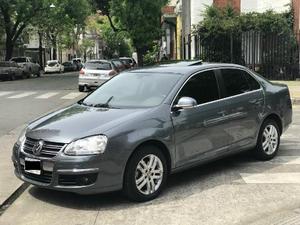 Volkswagen Vento 2.5 Luxury usado  kms