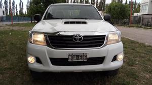 Toyota Hilux 3.0 TDI C/D 4x2 SR 171cv L12