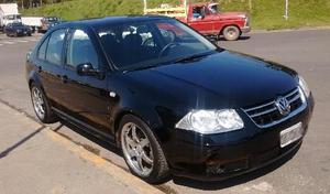 Volkswagen Bora 2.0 Trendline usado  kms