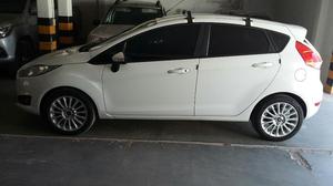 Fiesta Kinetic  Impecable Permuto