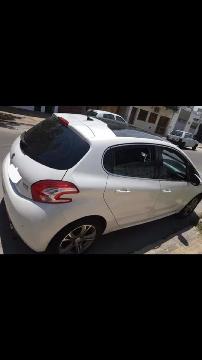 Peugeot 208 Feline 1.6 N 5P Pack Cuero usado  kms