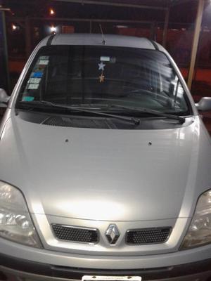 Renault Scenic  Nafta