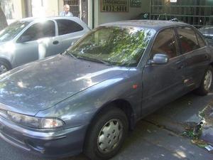 Mitsubishi Galant 2.0 Super Saloon usado  kms