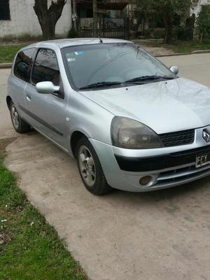 Renault Clio 05